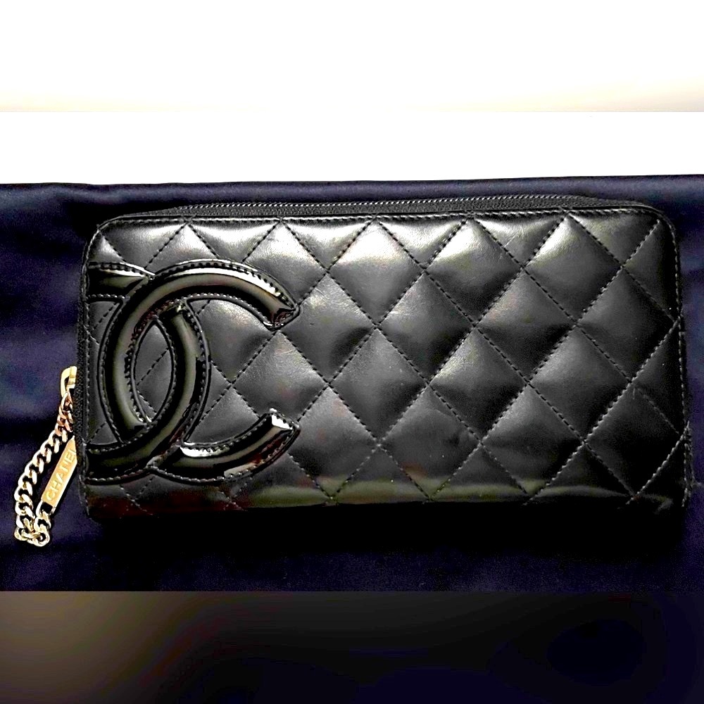 Chanel Authentic Quilted Cambon Zip Around Wallet Dust Bag VGC